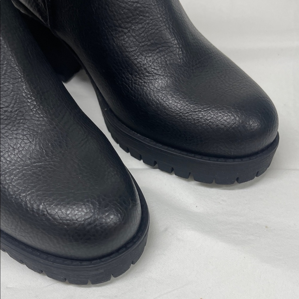 MIA Black Chelsea Lug Heel Ankle Boots - Picture 12 of 14